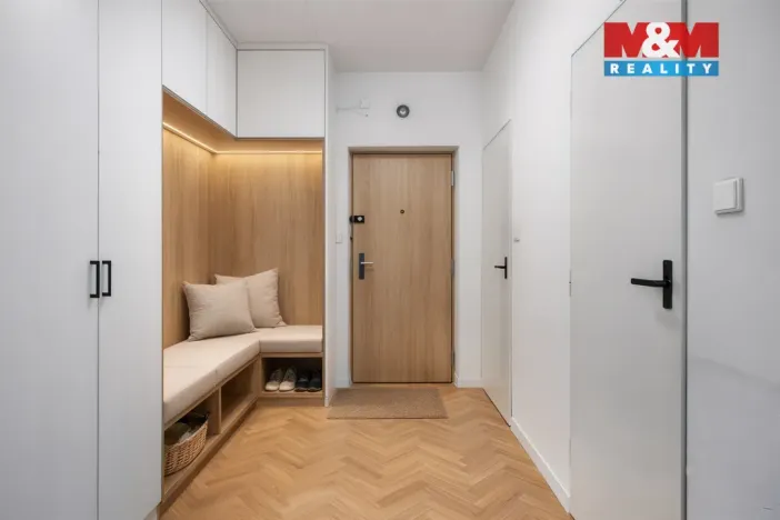 Prodej bytu 2+1, Praha - Malešice, Skřivanská, 55 m2