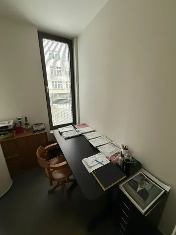 Pronájem kanceláře, Praha - Vysočany, Sokolovská, 135 m2