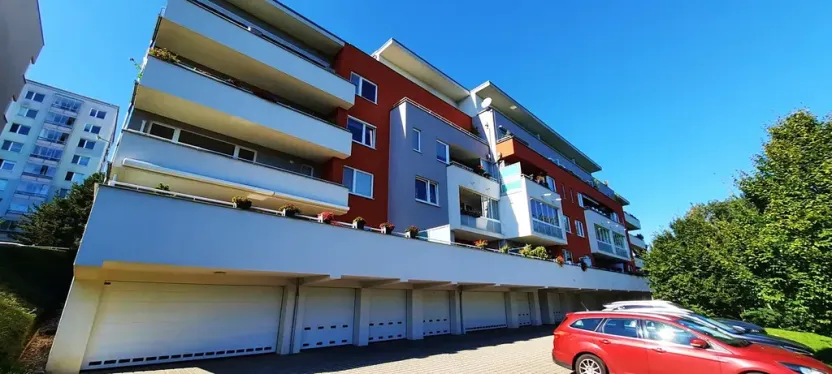 Pronájem bytu 1+kk, Brno, Šemberova, 51 m2
