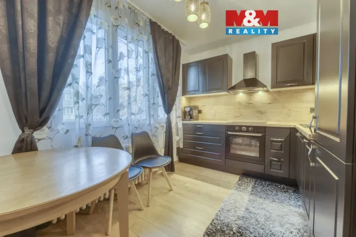 Prodej bytu 2+1, Plzeň - Jižní Předměstí, Skupova, 62 m2