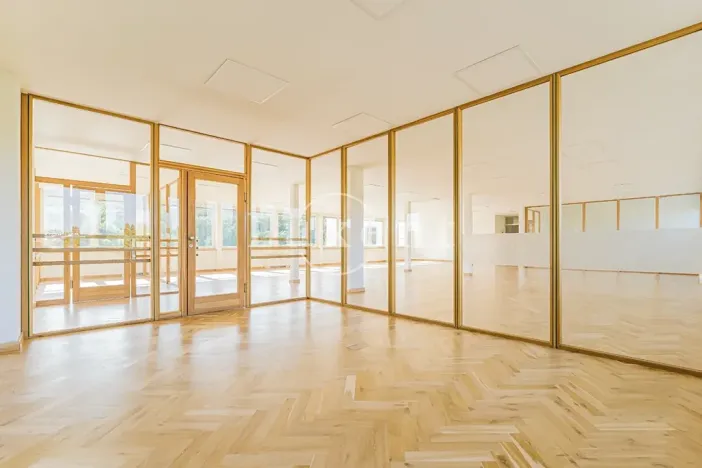 Pronájem kanceláře, Praha - Košíře, Jinonická, 257 m2