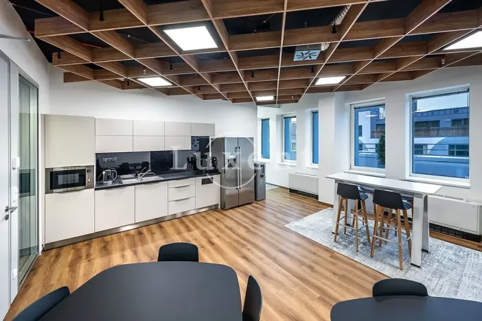 Pronájem kanceláře, Praha, Radlická, 234 m2