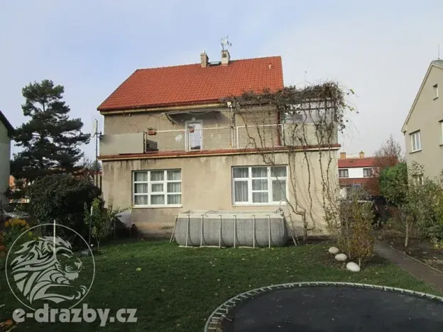 Dražba vícegeneračního domu, Praha - Letňany, Vamberská, 246 m2