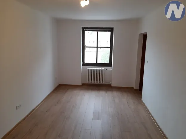 Pronájem bytu 2+kk, Husinec, Komenského, 34 m2
