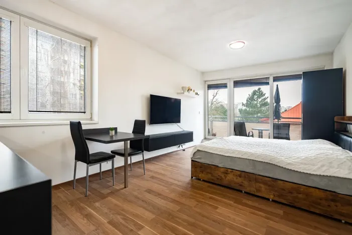 Pronájem bytu 1+kk, Hradec Králové - Nový Hradec Králové, Slunečná, 29 m2