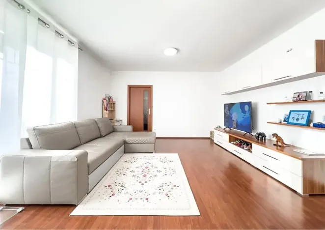 Prodej bytu 2+1, Praha - Dolní Počernice, Národních hrdinů, 75 m2