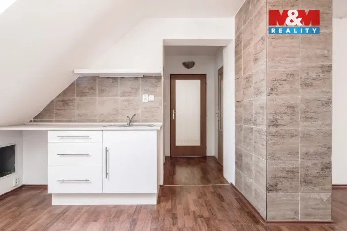 Pronájem bytu 2+kk, Lovosice, Palackého, 42 m2