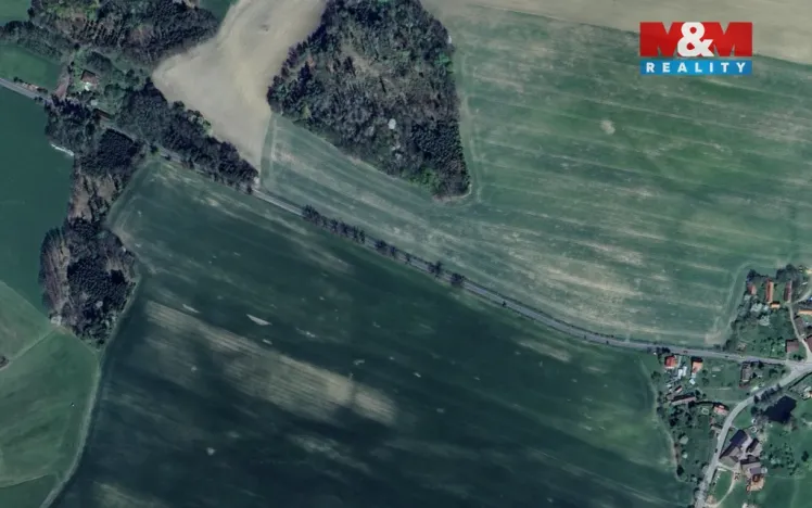 Prodej pole, Votice - Beztahov, 13485 m2