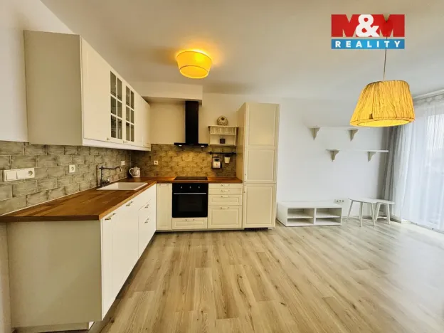 Pronájem bytu 2+kk, Jihlava, Kainarova, 66 m2