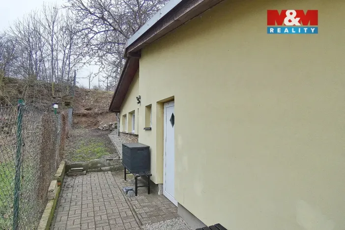 Prodej bytu 2+kk, Červené Pečky, Dobešovice, 66 m2