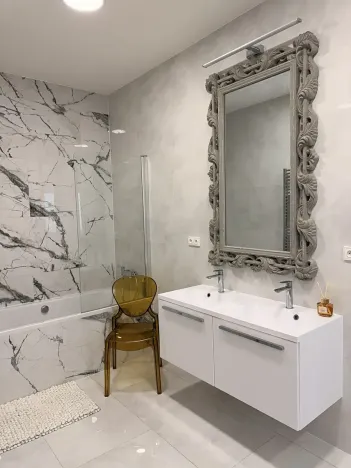 Prodej bytu 4+1, Děčín, Husovo nám., 156 m2