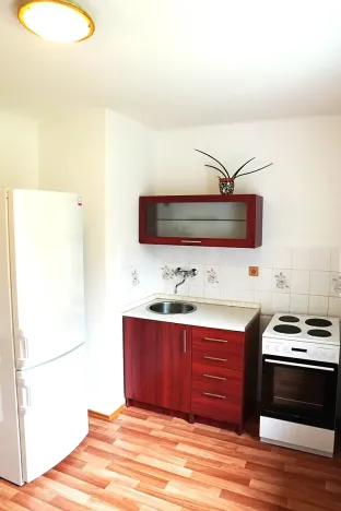 Pronájem bytu 1+1, Chrudim, Akátová, 29 m2