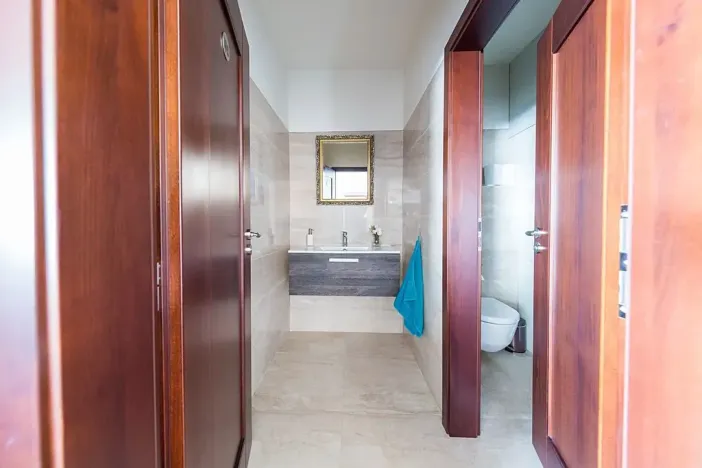 Prodej obchodního prostoru, Jinočany, Severní, 1000 m2