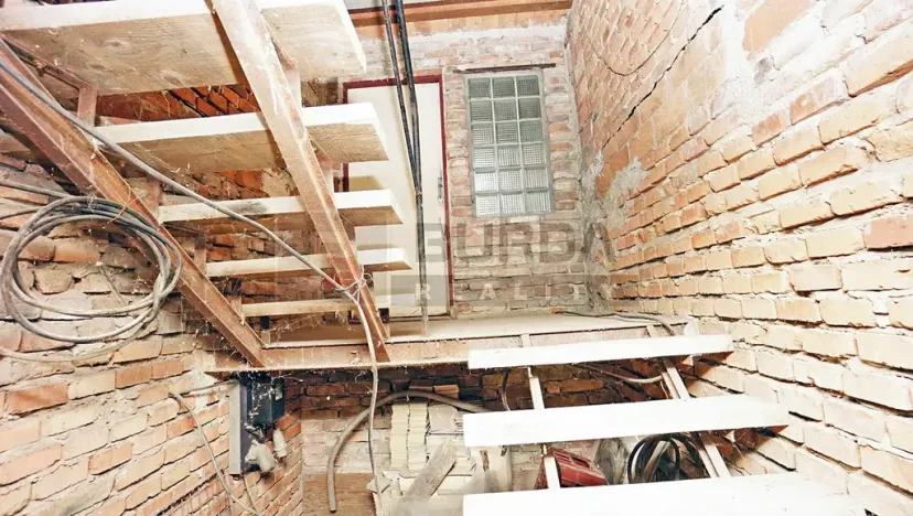 Prodej podílu rodinného domu, Zeleneč, Kasalova, 285 m2