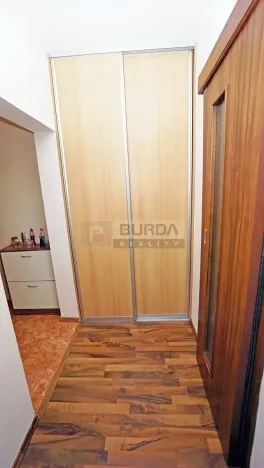 Prodej bytu 2+1, Neratovice, 53 m2