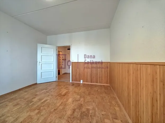 Pronájem bytu 4+1, Jindřichův Hradec, Kosmonautů, 87 m2