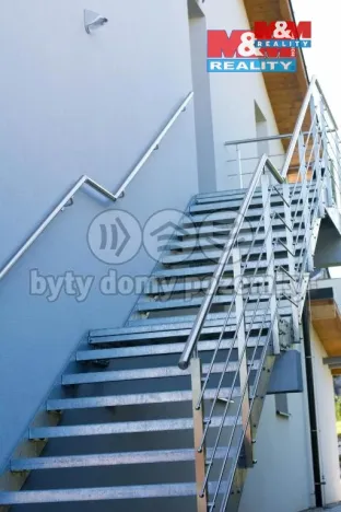 Pronájem bytu 2+kk, Vřesina, Pod lípou, 60 m2