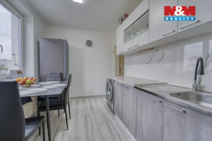 Prodej bytu 3+1, Plzeň, Na Kovárně, 70 m2