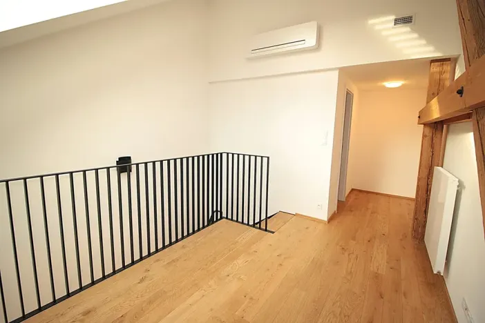 Pronájem bytu 2+kk, Praha - Nusle, Vrtbova, 43 m2
