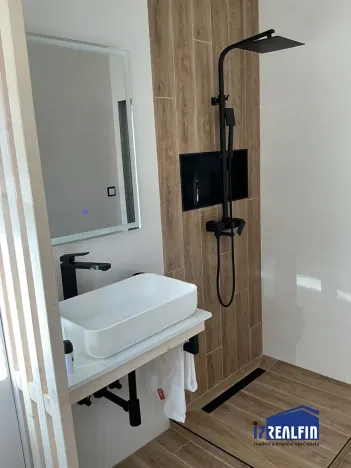 Prodej bytu 2+kk, Liberec, Červeného, 64 m2