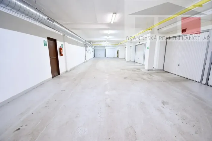 Prodej garáže, Praha - Vysočany, Bassova, 15 m2