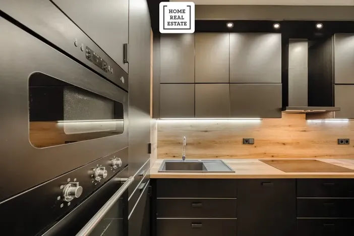 Prodej bytu 3+kk, Praha - Strašnice, Zvěřinova, 97 m2