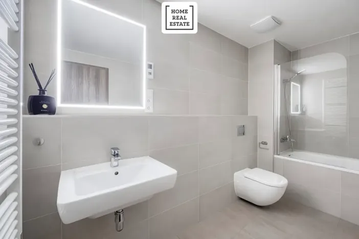 Prodej bytu 3+kk, Praha - Strašnice, Zvěřinova, 97 m2