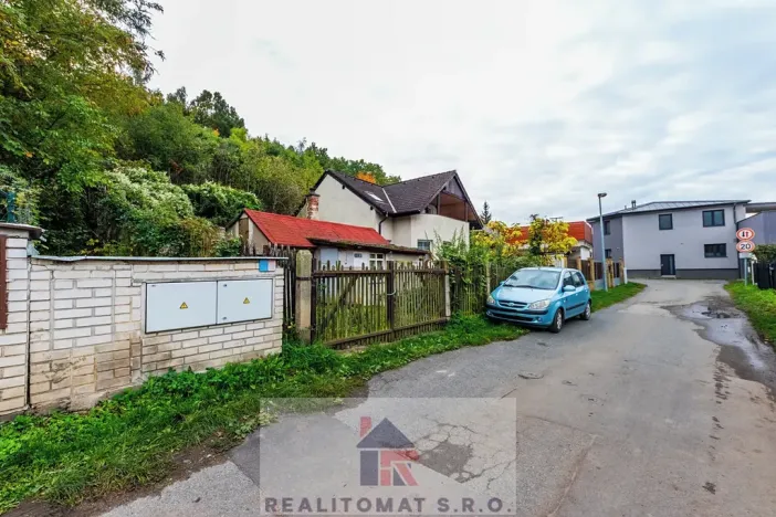 Prodej pozemku pro bydlení, Praha - Kyje, Za Rokytkou, 190 m2