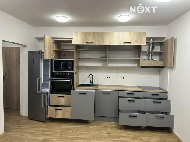 Pronájem bytu 2+kk, České Budějovice, Hlinecká, 38 m2