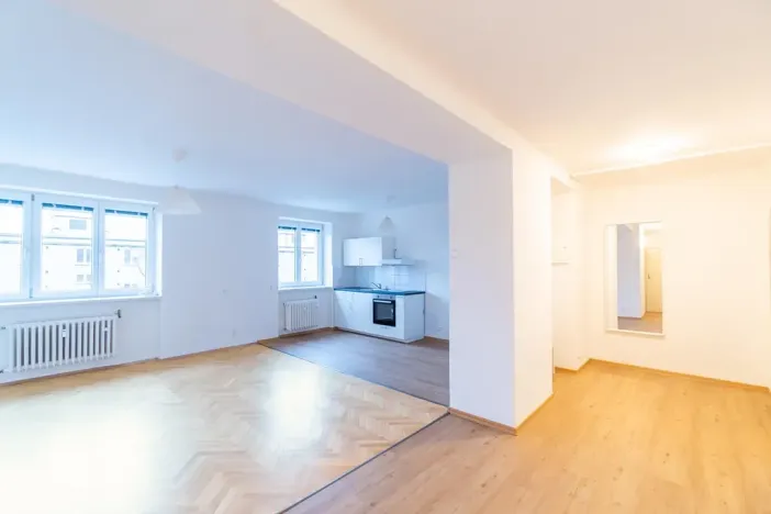 Pronájem bytu 2+kk, Praha - Vršovice, 28. pluku, 63 m2