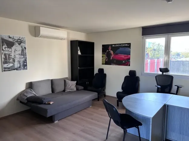 Pronájem kanceláře, Praha - Malešice, Průmyslová, 50 m2