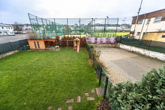 Prodej obchodního prostoru, Praha - Štěrboholy, Ústřední, 280 m2