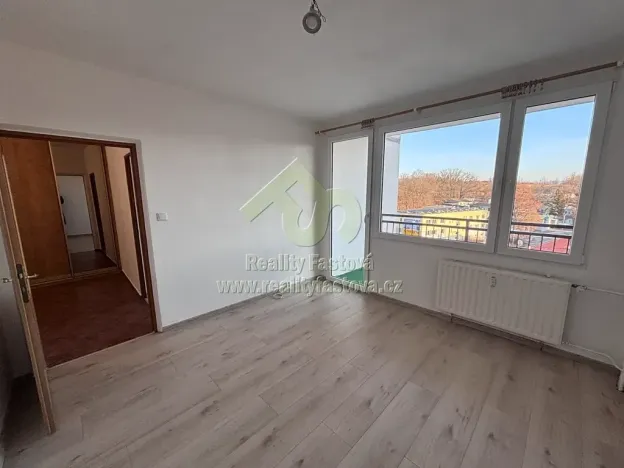 Pronájem bytu 3+1, Rokycany, K Řece, 76 m2