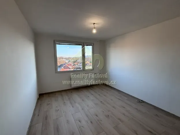 Pronájem bytu 3+1, Rokycany, K Řece, 76 m2