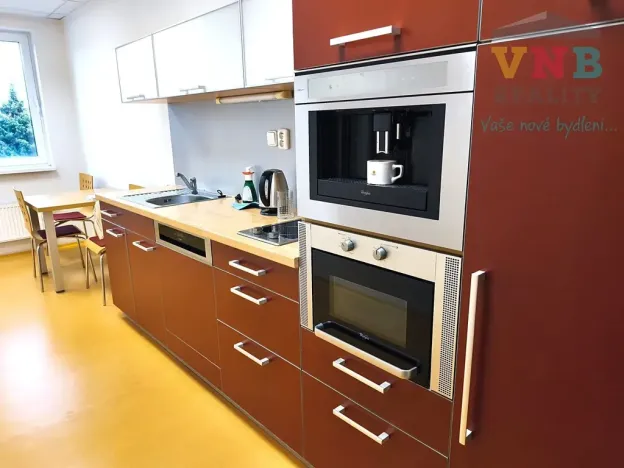 Pronájem kanceláře, Uničov, Litovelská, 1500 m2