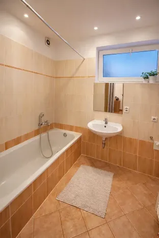 Pronájem bytu 2+kk, Praha - Černý Most, Půdova, 58 m2