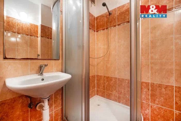 Prodej bytu 3+1, Čistá, 70 m2