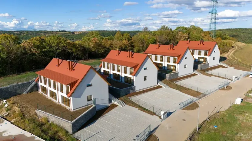 Prodej bytu 4+kk, Mořina, 106 m2