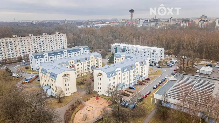 Pronájem bytu 3+kk, Pardubice, Na Labišti, 61 m2