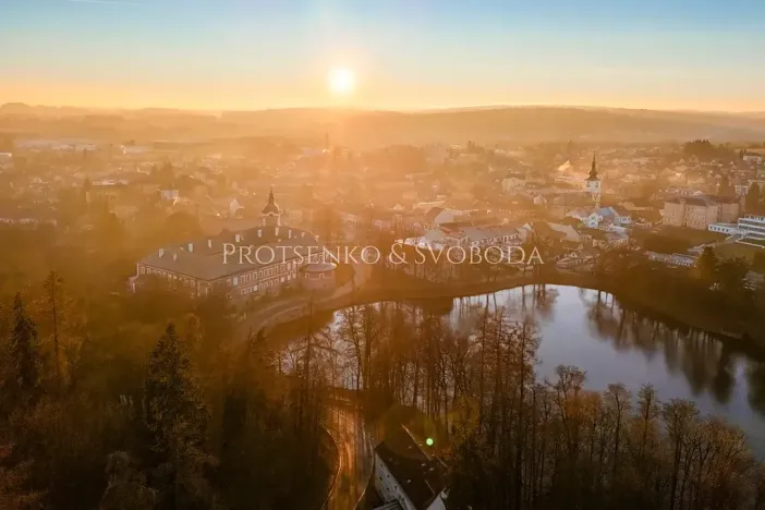 Prodej rodinného domu, Kamenice nad Lipou, nám. Husovo, 210 m2