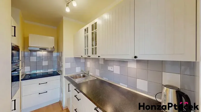 Prodej bytu 1+1, Praha - Bohnice, Poznaňská, 57 m2