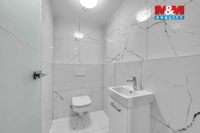 Pronájem bytu 2+kk, Pardubice - Zelené Předměstí, nábřeží Závodu míru, 79 m2