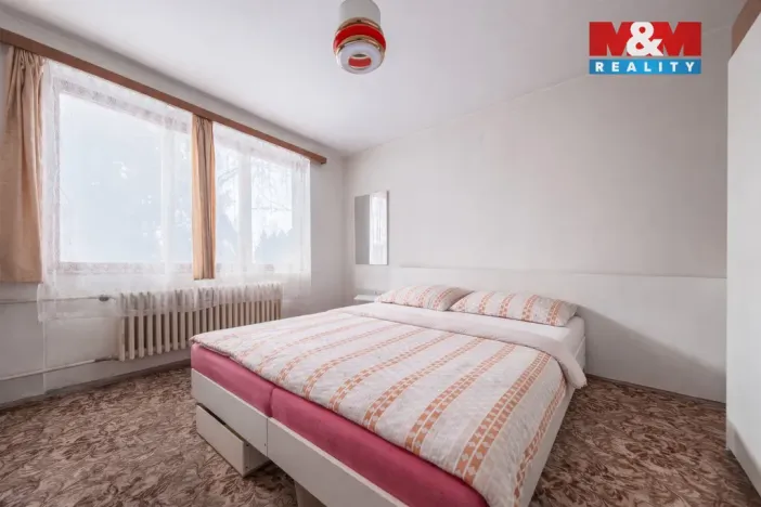 Prodej rodinného domu, Mukařov - Srbín, Na Budech, 200 m2