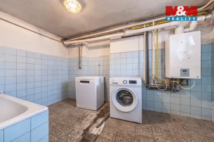 Prodej rodinného domu, Mukařov - Srbín, Na Budech, 200 m2