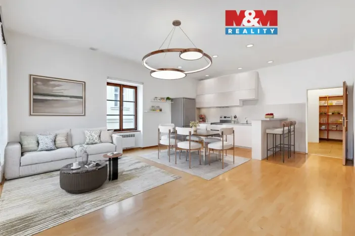 Prodej bytu 2+kk, Hostomice, Tyršovo náměstí, 61 m2