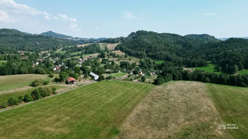 Prodej louky, Kunratice, 331914 m2