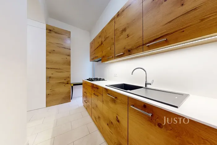 Prodej bytu 3+1, České Budějovice, Karla IV., 109 m2