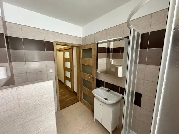 Pronájem bytu 1+kk, Děčín, Na Slatinách, 38 m2