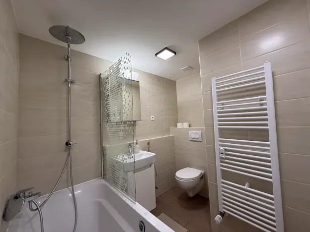 Prodej bytu 2+kk, Praha - Troja, Hnězdenská, 47 m2