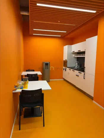 Pronájem kanceláře, Praha - Holešovice, 20 m2